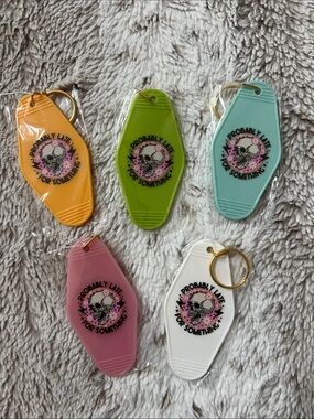 5 Vintage Motel Style Keychain Set - Pastel Mix